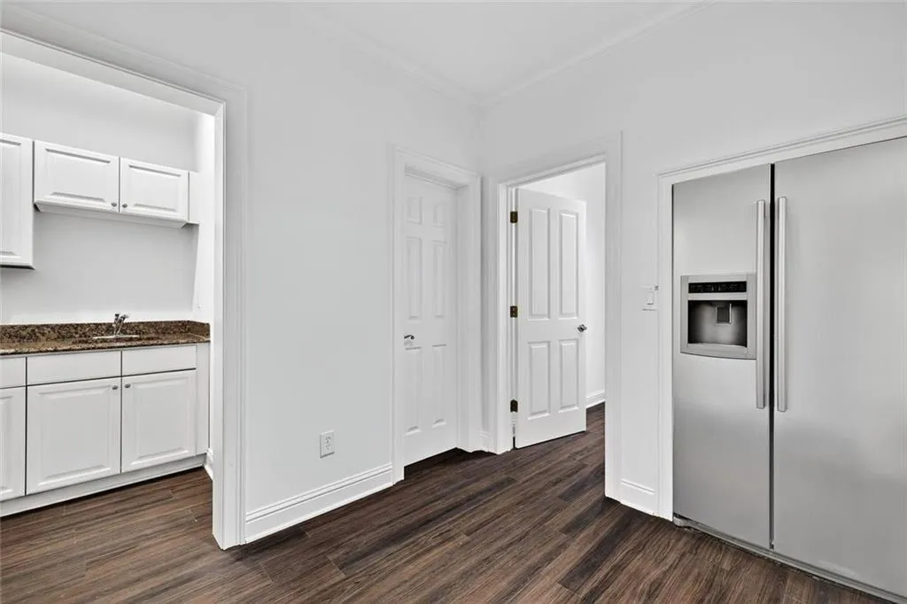 Decatur, Georgia 30033, United States, 5 Bedrooms Bedrooms, ,5 BathroomsBathrooms,Residential,Coming Soon,237747