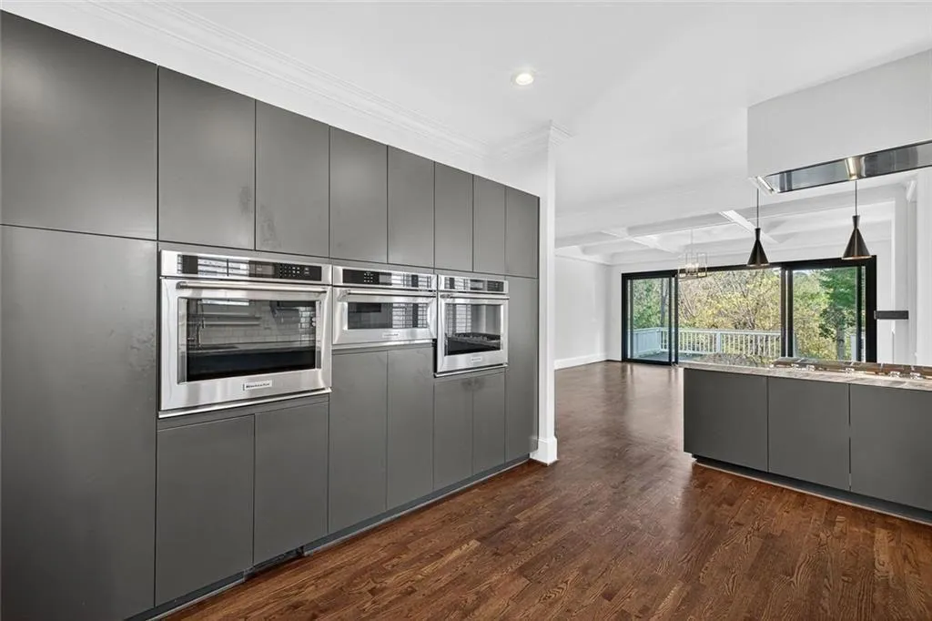 Decatur, Georgia 30033, United States, 5 Bedrooms Bedrooms, ,5 BathroomsBathrooms,Residential,Coming Soon,237747