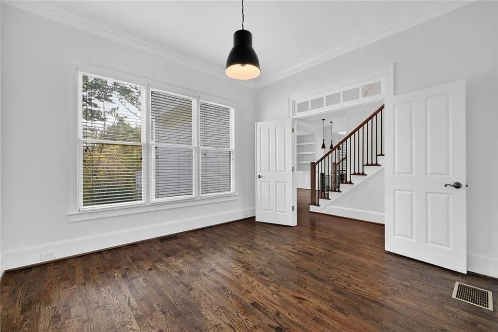 Decatur, Georgia 30033, United States, 5 Bedrooms Bedrooms, ,5 BathroomsBathrooms,Residential,Coming Soon,237747