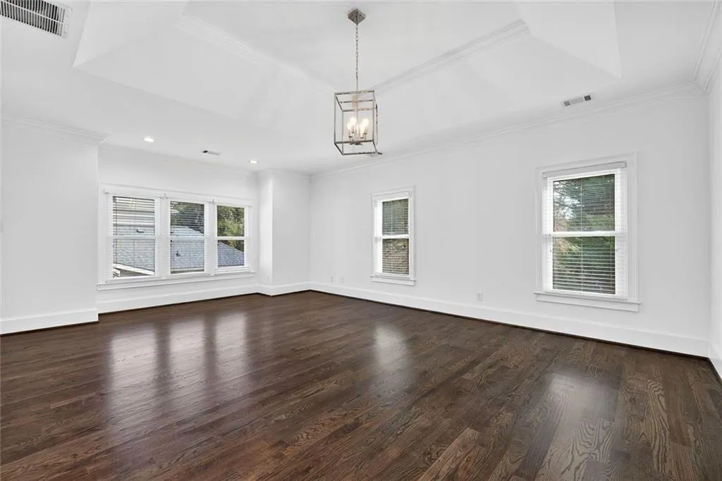 Decatur, Georgia 30033, United States, 5 Bedrooms Bedrooms, ,5 BathroomsBathrooms,Residential,Coming Soon,237747