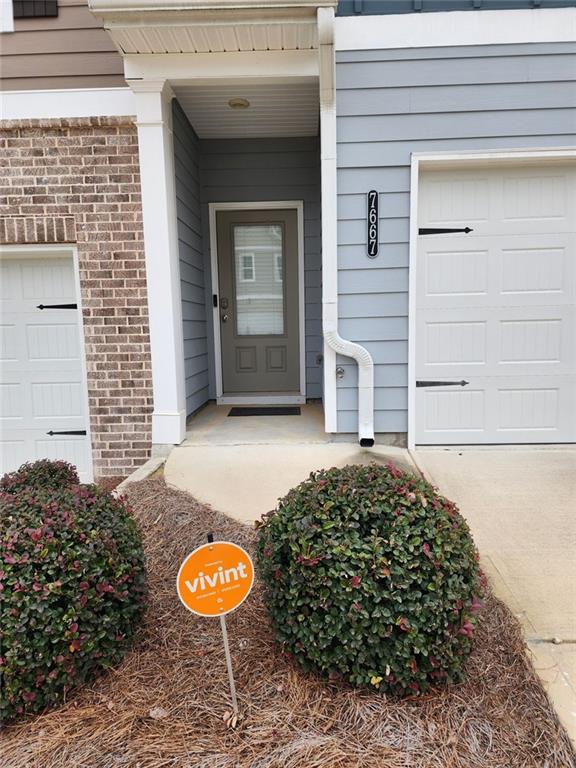 7667 Gray Pointe Drive
