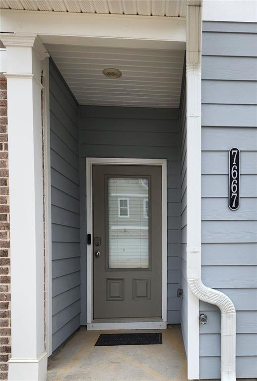 7667 Gray Pointe Drive