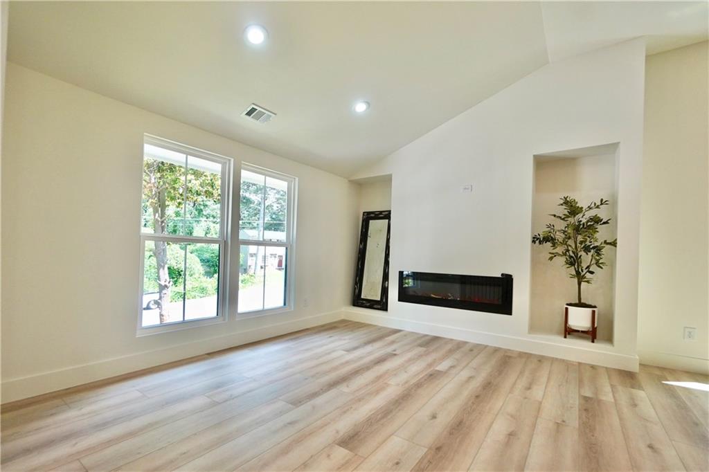 5023 Rockborough Trail