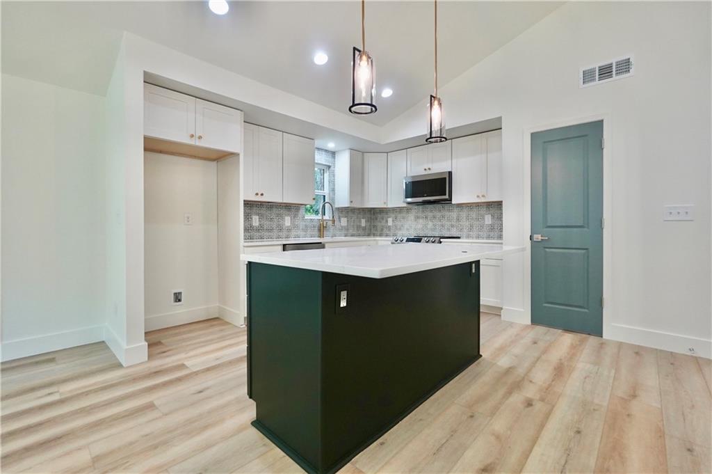 5023 Rockborough Trail