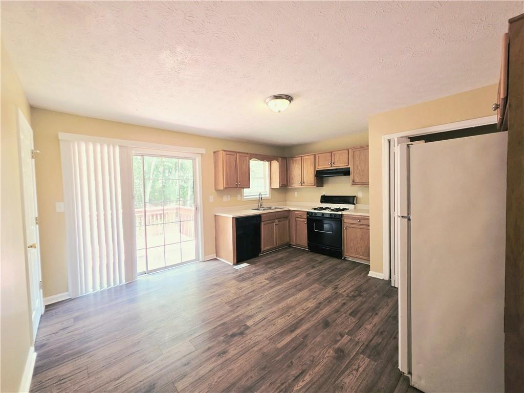 186 S Red Oak Way