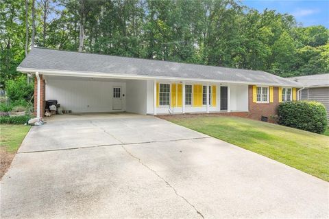 Homes For Sale - 145 Bainbridge Trail<br/> Roswell, GA 30076
