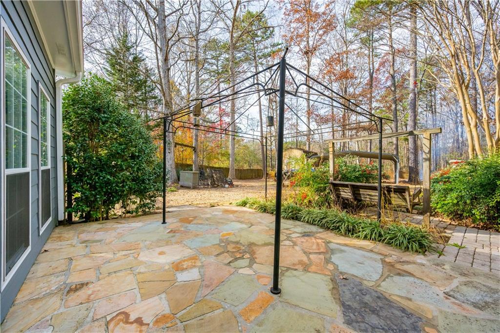 2410 Emerald Drive, Loganville, Georgia image 8