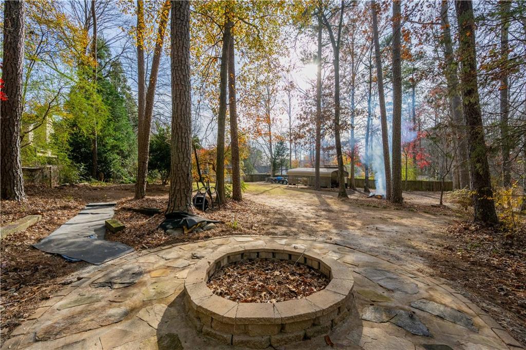 2410 Emerald Drive, Loganville, Georgia image 10