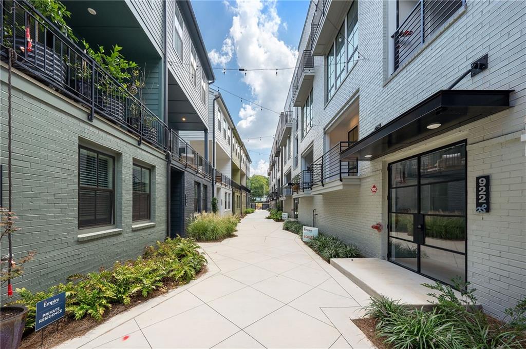 922 Hughley Circle 8