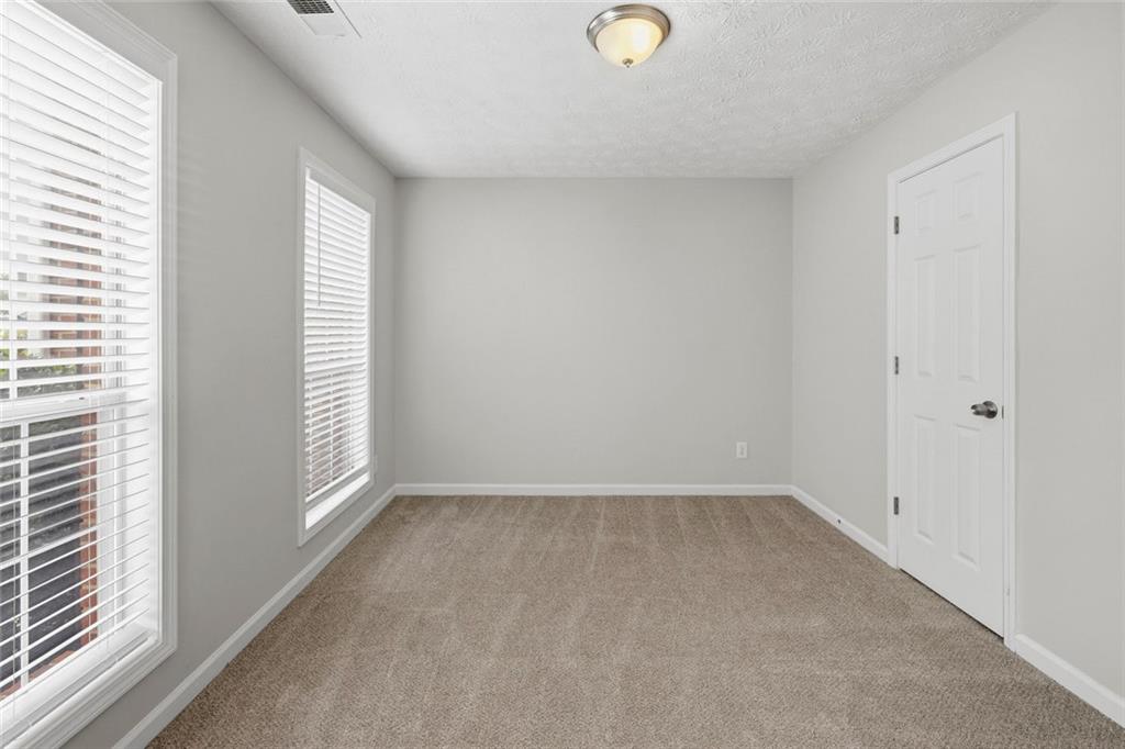267 Lakeview Place