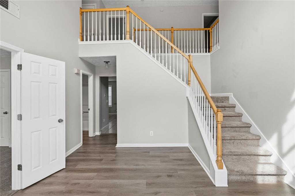 267 Lakeview Place