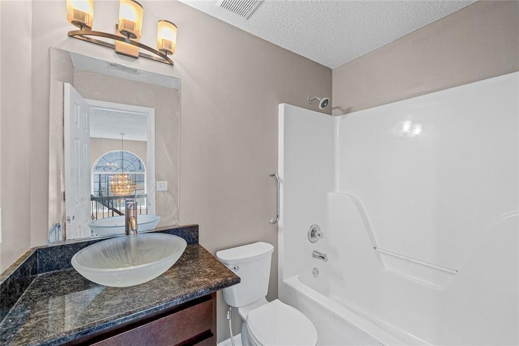 6740 Hill Creek Cove