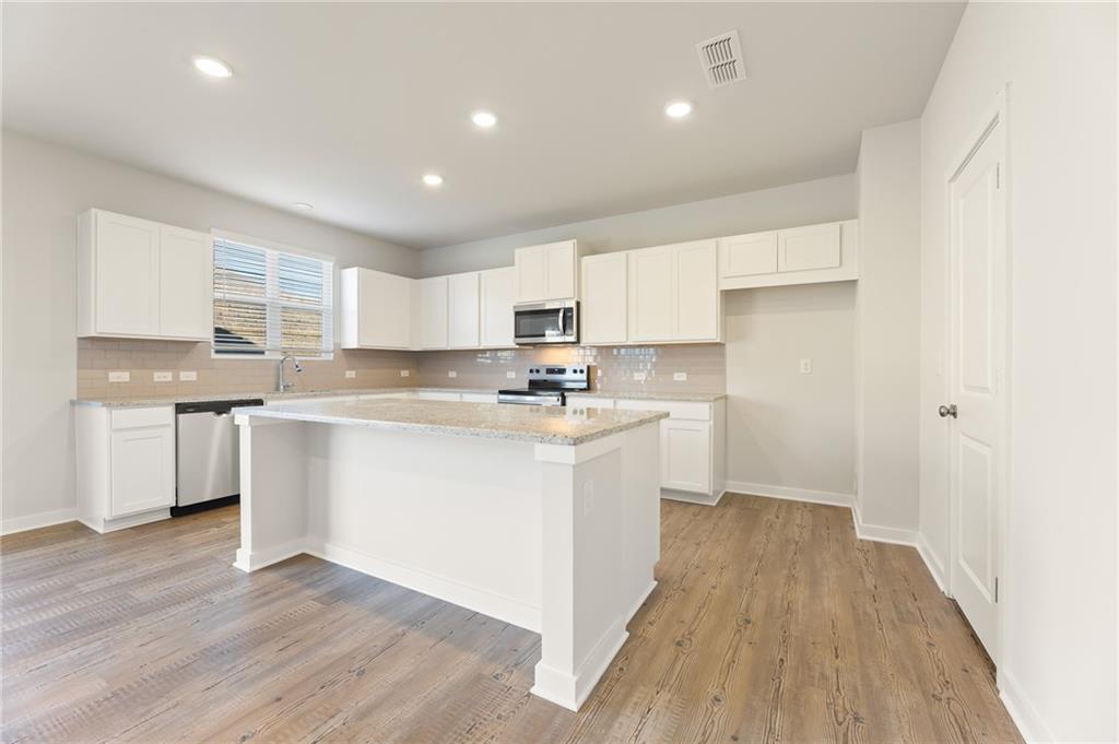 5599 Rosehall Place