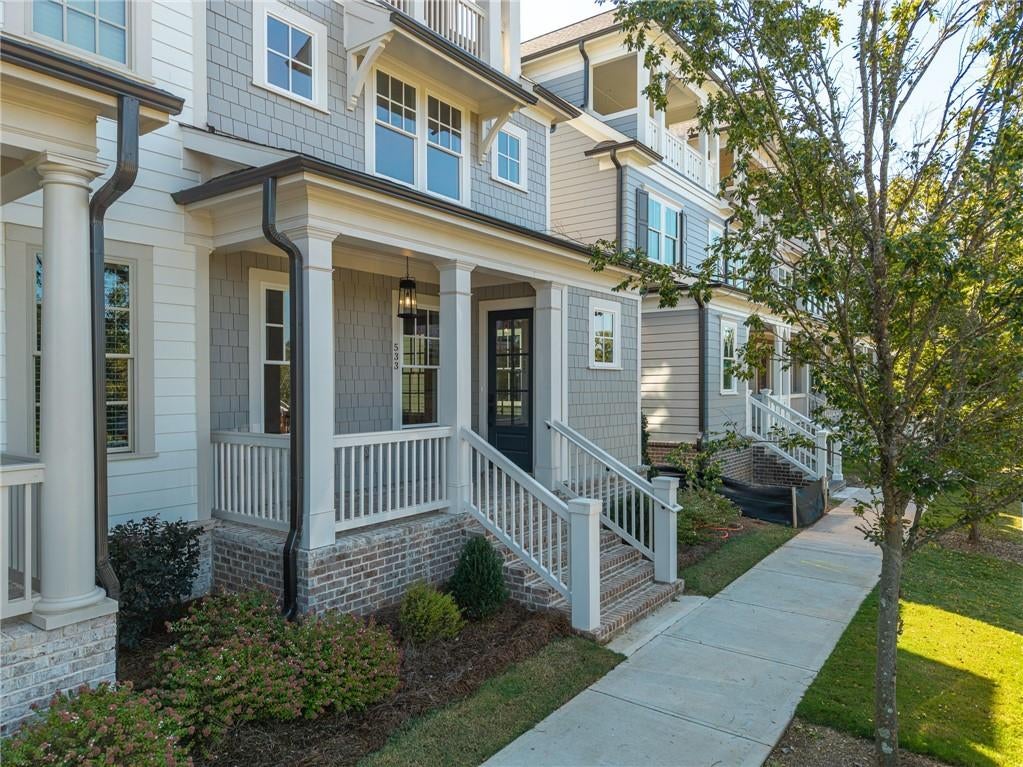 533 Groover Street