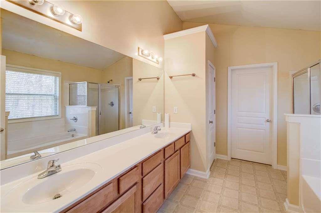 1761 Stoney Chase Drive, Lawrenceville, Georgia image 11