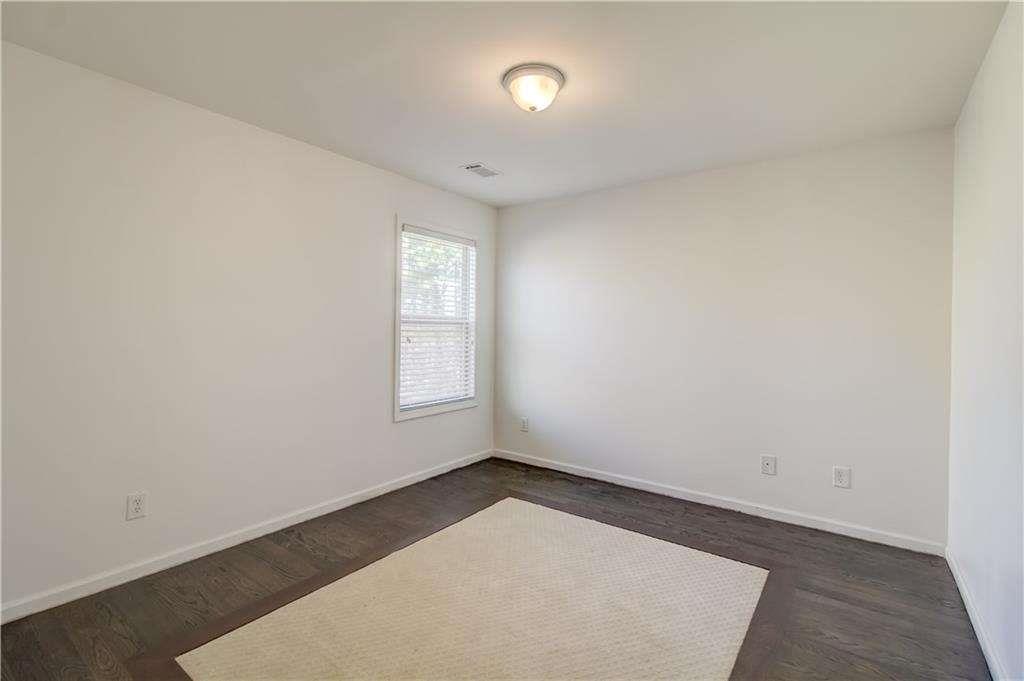 1761 Stoney Chase Drive, Lawrenceville, Georgia image 5