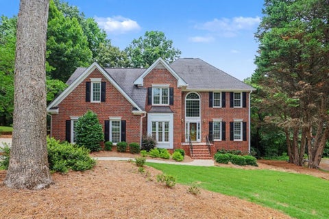 Homes For Sale - 5008 Chapel Lake Circle<br/> Douglasville, GA 30135