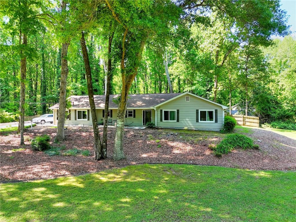 1379 Branchwood Drive, Snellville, Georgia image 7