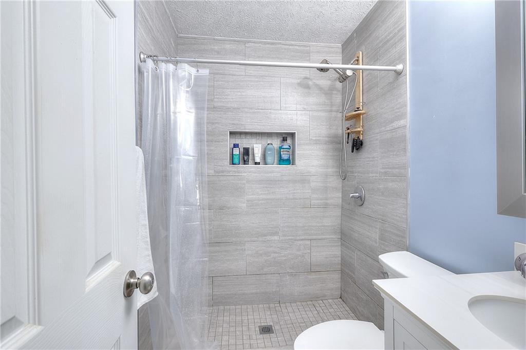 1379 Branchwood Drive, Snellville, Georgia image 34