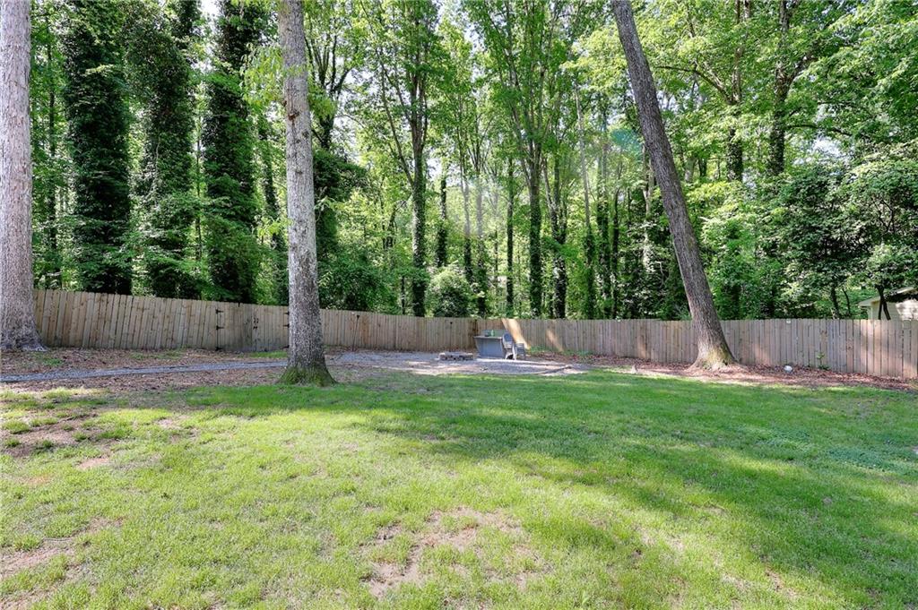 1379 Branchwood Drive, Snellville, Georgia image 3