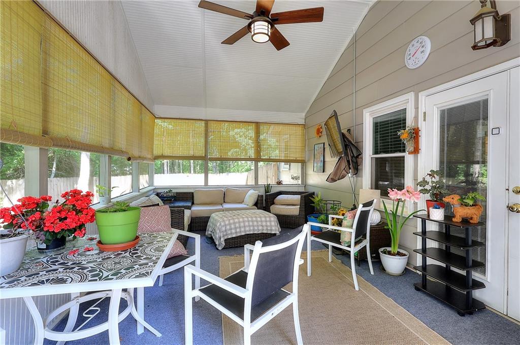 1379 Branchwood Drive, Snellville, Georgia image 32