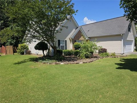 A home in Dacula