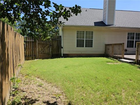 A home in Dacula