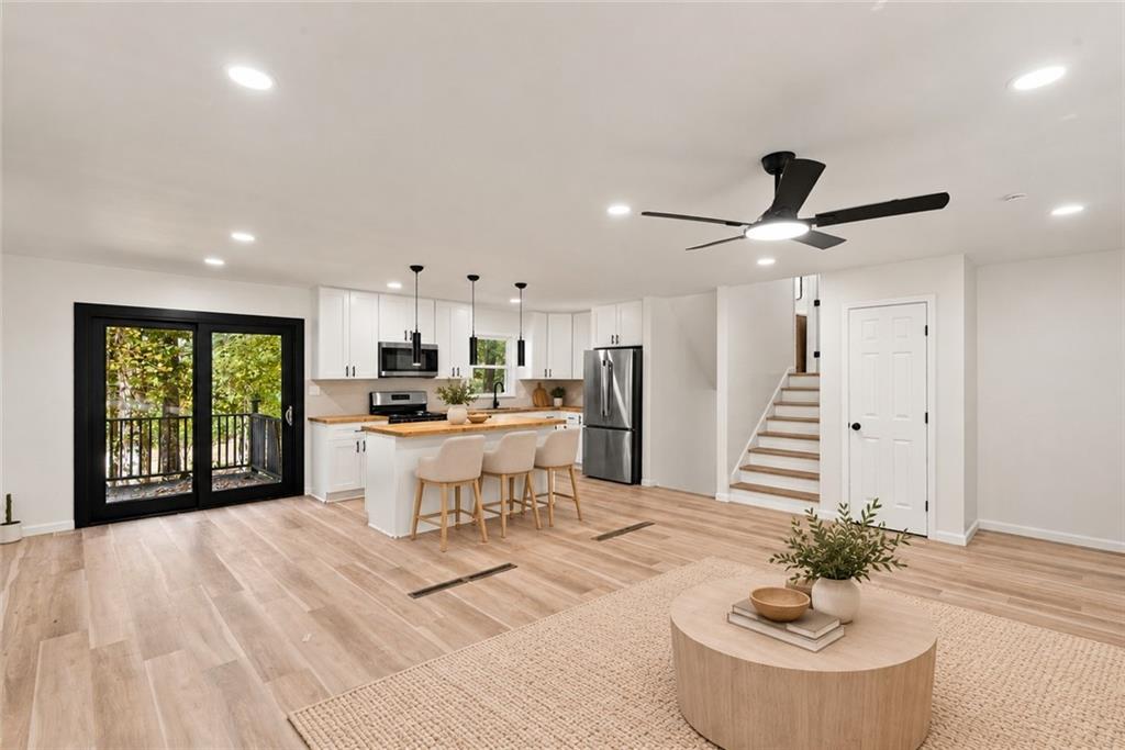 2283 Saratoga Drive