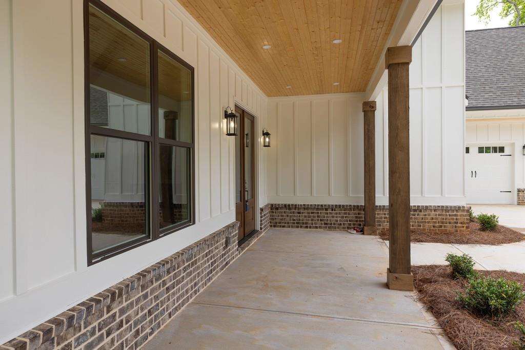1020 Quaker Ridge Road