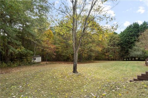 A home in Dacula