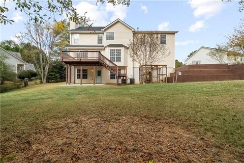 A home in Dacula