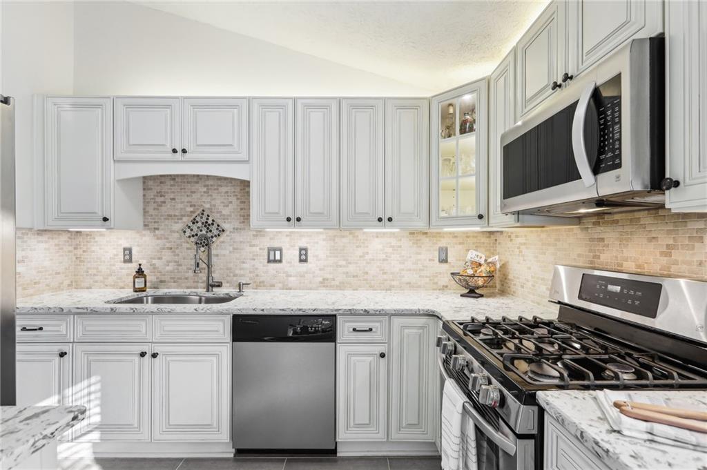 10475 Willow Meadow Circle