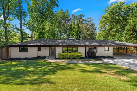 Homes For Sale - 865 Moores Mill Road<br/> Atlanta, GA 30327
