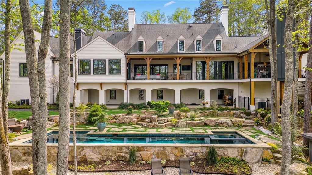 3812 Rock Ivy Trail NE