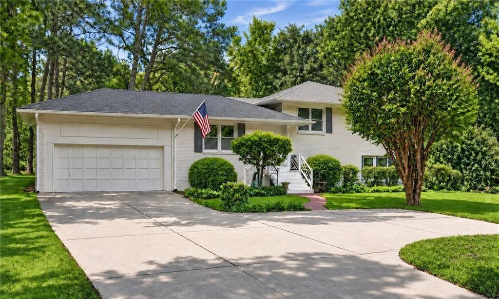 1356 Peachtree Battle Avenue