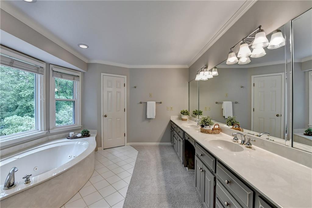 10835 Tuxford Drive, Alpharetta, Georgia image 8