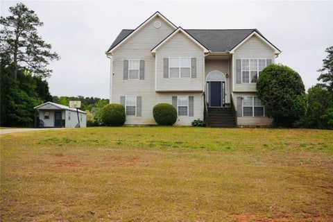 Homes For Sale - 220 Courtlyn Way<br/> Mcdonough, GA 30252