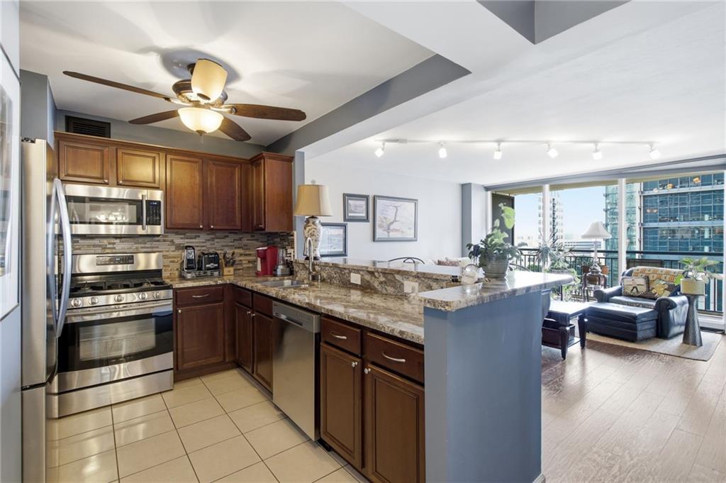 620 Peachtree Street NE 1009
