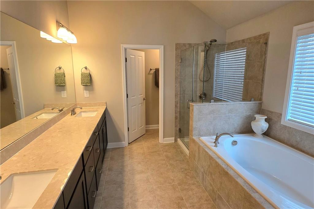 JAMESTOWN - Residential