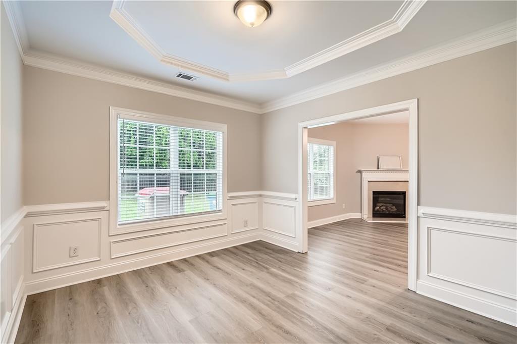 909 Pine Cove Drive, Lilburn, Georgia image 7