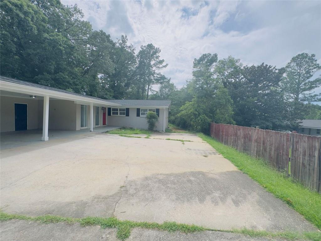 2131 COLUMBIA Drive