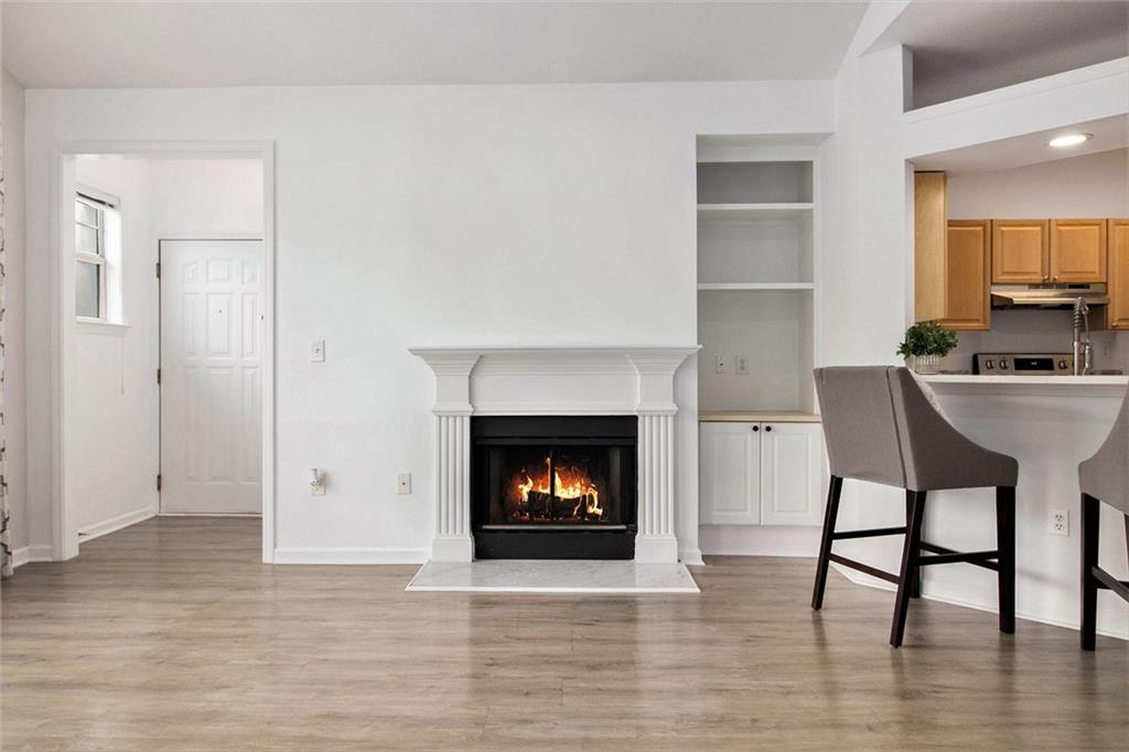 DEVINSHIRE CONDO - Residential