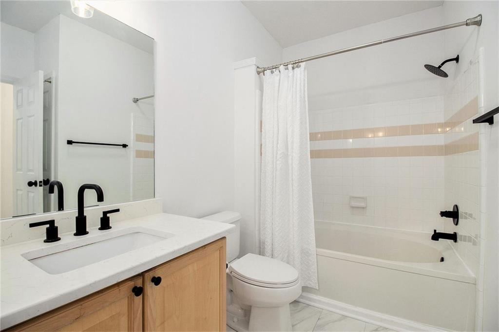 DEVINSHIRE CONDO - Residential