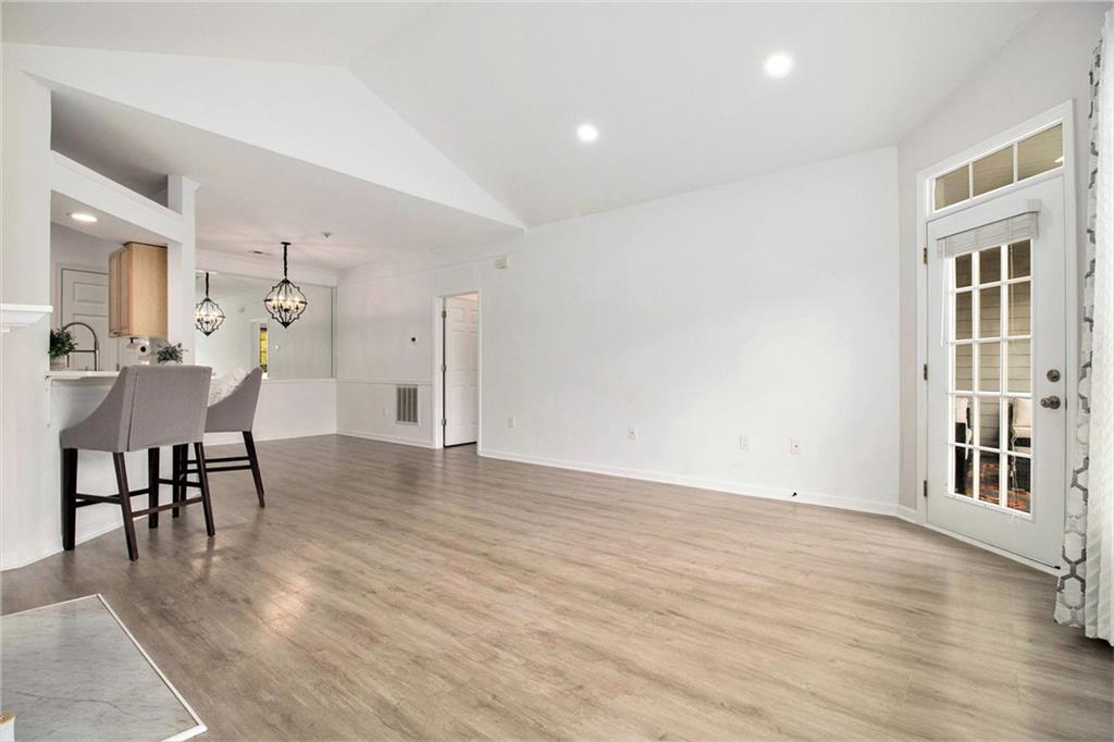 DEVINSHIRE CONDO - Residential