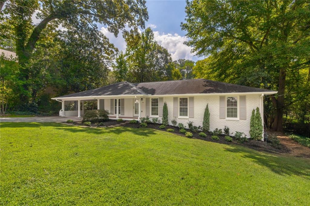 Photo of 535 Franklin Road NE, Sandy Springs, GA 30342 (MLS # 7840291)
