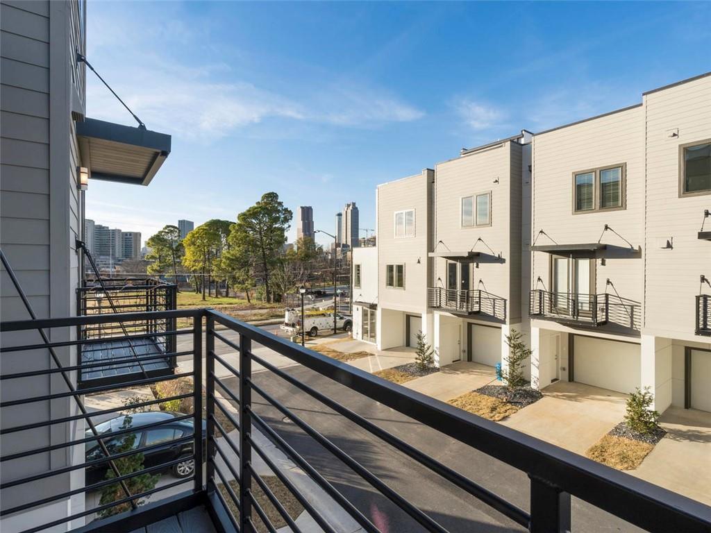 Four15 Stacks - Residential