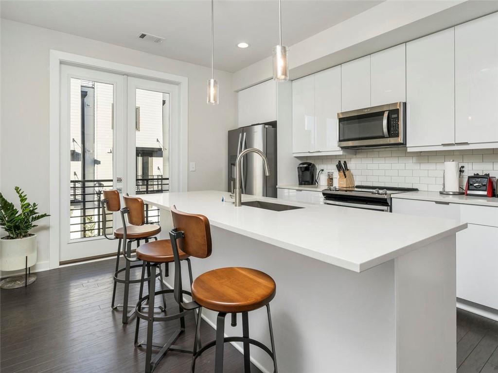 Four15 Stacks - Residential