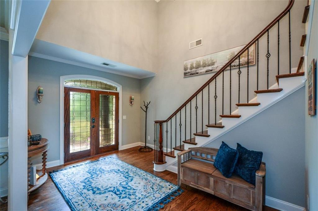 700 Broadlands Lane