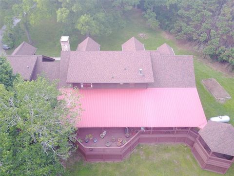 A home in Dacula