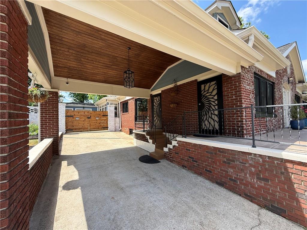 250 Sunset Avenue NW